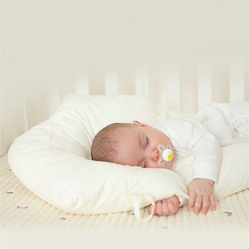 Huggable Baby Pillow Breathable Comfort Sleeping Pillows Protection Newborn 0-12 Months Stuff Baby Bedding Items